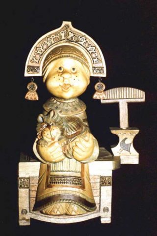 Шкатулка резная.