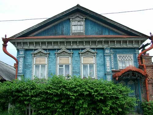 Дом № 80 по улице Максима Горького.