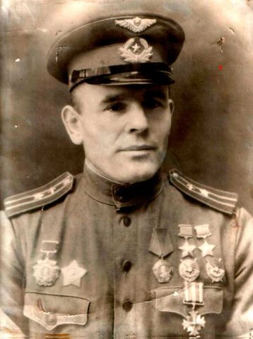 Дважды герой Советского Союза А.В.Ворожейкин.